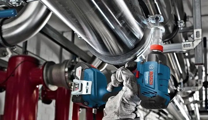 ФОТО КАРТИНКИ ЗОБРАЖЕННЯ Професійний набір акумуляторного інструменту BOSCH GSR 18V-50 + GDX 180-LI 5Ah : з АКБ 18V 5 Ah-3 шт, дриль-шурупокрут, гайкокрут РОЗДРІБ ОПТ ГУРТ ГУРТОМ ОПТОМ! З ЄВРОПИ! ЯКІСТЬ! Купити Львів Характеристики Ціна Оплата Доставка "БОГОДАР" ІНТЕРНЕТ-МАГАЗИН Огляд Рейтинг Порівняння Як вибрати Якісний