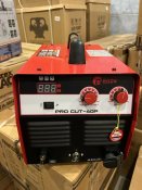 ФОТО КАРТИНКИ ЗОБРАЖЕННЯ Потужний плазморіз EDON Pro CUT 40P (з компресором) : 6.8 кВт, струм 40 А, ККД 85%, товщина різу 12 мм, зі вбудованим компресором РОЗДРІБ ОПТ ГУРТ ГУРТОМ ОПТОМ! З ЄВРОПИ! ЯКІСТЬ! Купити Львів Характеристики Ціна Оплата Доставка "БОГОДАР" ІНТЕРНЕТ-МАГАЗИН Огляд Рейтинг Порівняння Як вибрати Якісний