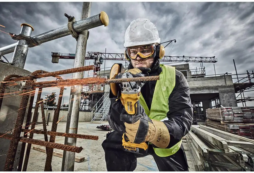 ФОТО КАРТИНКИ ЗОБРАЖЕННЯ Болгарка акумуляторна безщіткова DEWALT DCG406NT: 18В, 1000В з кейсом, без АКБ і ЗП РОЗДРІБ ОПТ ГУРТ ГУРТОМ ОПТОМ! З ЄВРОПИ! ЯКІСТЬ! Купити Львів Характеристики Ціна Оплата Доставка "БОГОДАР" ІНТЕРНЕТ-МАГАЗИН Огляд Рейтинг Порівняння Як вибрати Якісний
