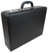 ФОТО КАРТИНКИ ЗОБРАЖЕННЯ Класичний кейс, дипломат з еко шкіри PORTFOLIO чорний D17604 РОЗДРІБ ОПТ ГУРТ ГУРТОМ ОПТОМ! З ЄВРОПИ! ЯКІСТЬ! Купити Львів Характеристики Ціна Оплата Доставка "БОГОДАР" ІНТЕРНЕТ-МАГАЗИН Огляд Рейтинг Порівняння Як вибрати Якісний