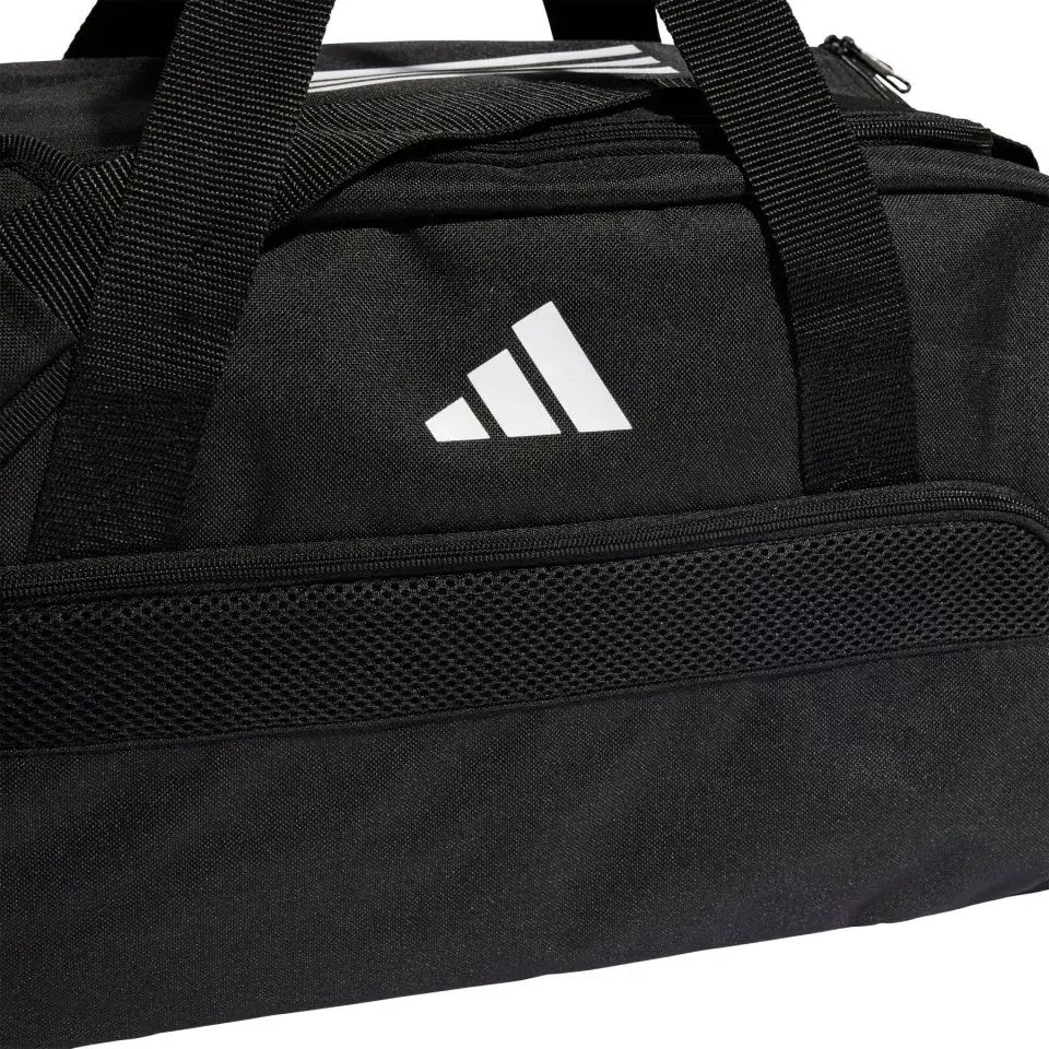ФОТО КАРТИНКИ ЗОБРАЖЕННЯ Спортивна сумка 32L ADIDAS TIRO DUFFLE чорна hs9752ns РОЗДРІБ ОПТ ГУРТ ГУРТОМ ОПТОМ! З ЄВРОПИ! ЯКІСТЬ! Купити Львів Характеристики Ціна Оплата Доставка "БОГОДАР" ІНТЕРНЕТ-МАГАЗИН Огляд Рейтинг Порівняння Як вибрати Якісний
