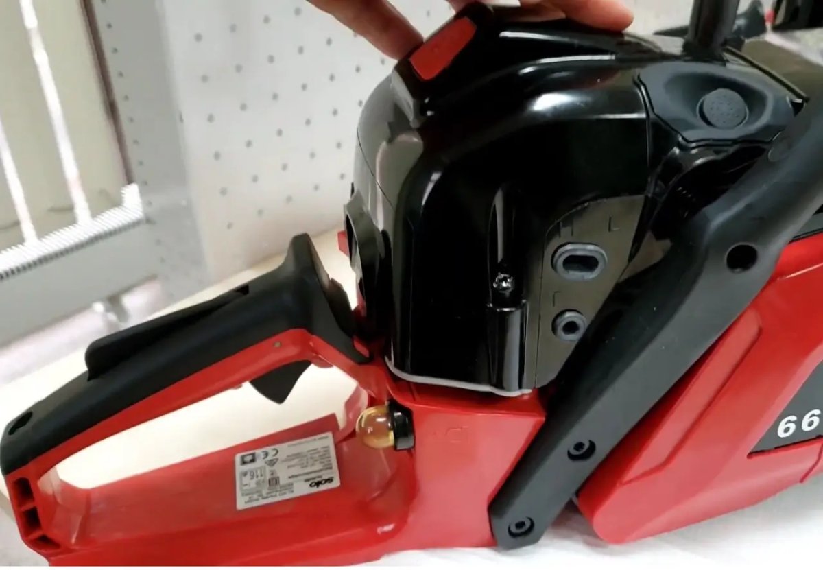 ФОТО КАРТИНКИ ЗОБРАЖЕННЯ Професійна бензинова ланцюгова пила (бензопила)solo® by AL-KO 6646 : 2.0 кВт, 13000 об/хв, шина 38 см РОЗДРІБ ОПТ ГУРТ ГУРТОМ ОПТОМ! З ЄВРОПИ! ЯКІСТЬ! Купити Львів Характеристики Ціна Оплата Доставка "БОГОДАР" ІНТЕРНЕТ-МАГАЗИН Огляд Рейтинг Порівняння Як вибрати Якісний