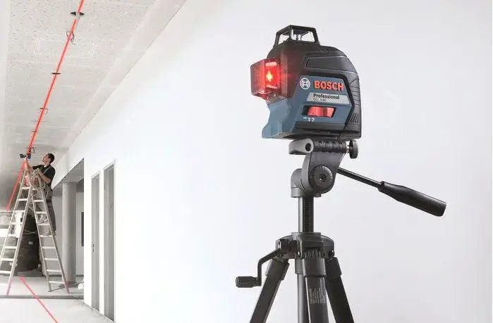 ФОТО КАРТИНКИ ЗОБРАЖЕННЯ Професійний лінійний лазерний нівелір BOSCH PROFESSIONAL GLL 3-80 в кейсі з мішенню і чохлом, червоний промінь РОЗДРІБ ОПТ ГУРТ ГУРТОМ ОПТОМ! З ЄВРОПИ! ЯКІСТЬ! Купити Львів Характеристики Ціна Оплата Доставка "БОГОДАР" ІНТЕРНЕТ-МАГАЗИН Огляд Рейтинг Порівняння Як вибрати Якісний
