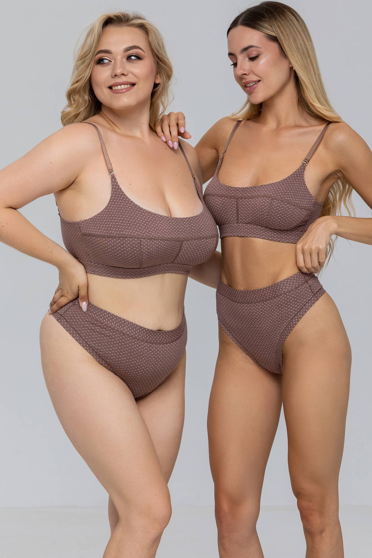 ФОТО КАРТИНКИ ЗОБРАЖЕННЯ Бавовняний комплект білизни бралет та стринги LUNELLE TOTALFIT T53+TR11-KHLP166-2XL 2XL Коричневий РОЗДРІБ ОПТ ГУРТ ГУРТОМ ОПТОМ! З ЄВРОПИ! ЯКІСТЬ! Купити Львів Характеристики Ціна Оплата Доставка "БОГОДАР" ІНТЕРНЕТ-МАГАЗИН Огляд Рейтинг Порівняння Як вибрати Якісний