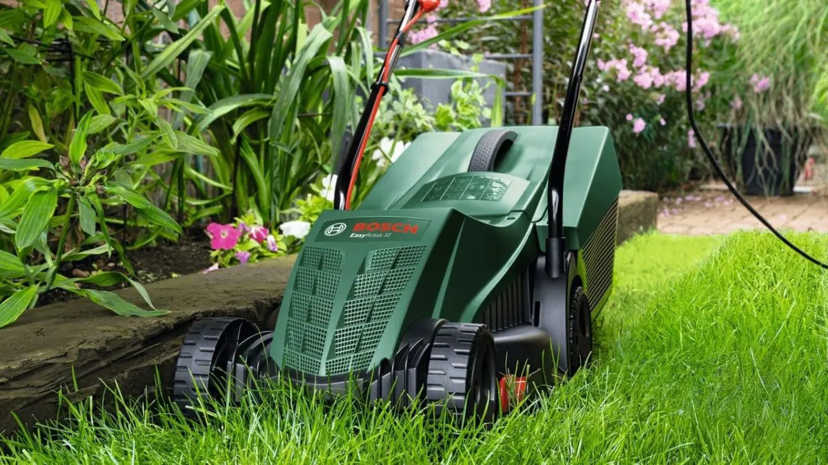 ФОТО КАРТИНКИ ЗОБРАЖЕННЯ Потужна газонокосарка електрична BOSCH EasyRotak 32-205 : 1.2 кВт, ширина захвата 32 см (06008A6300) РОЗДРІБ ОПТ ГУРТ ГУРТОМ ОПТОМ! З ЄВРОПИ! ЯКІСТЬ! Купити Львів Характеристики Ціна Оплата Доставка "БОГОДАР" ІНТЕРНЕТ-МАГАЗИН Огляд Рейтинг Порівняння Як вибрати Якісний