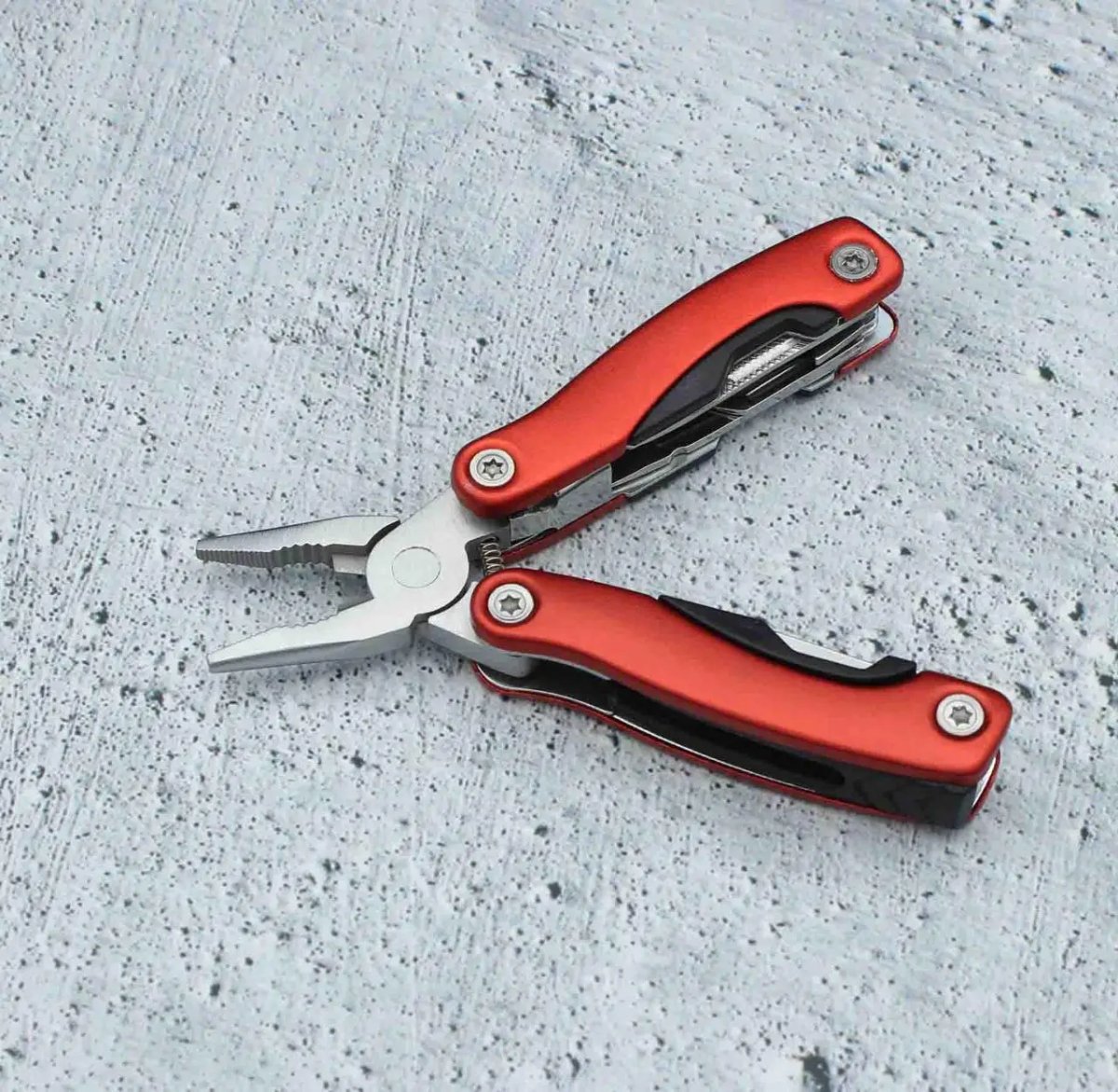 ФОТО КАРТИНКИ ЗОБРАЖЕННЯ Мультитул МІНІ  M142, червоний РОЗДРІБ ОПТ ГУРТ ГУРТОМ ОПТОМ! З ЄВРОПИ! ЯКІСТЬ! Купити Львів Характеристики Ціна Оплата Доставка "БОГОДАР" ІНТЕРНЕТ-МАГАЗИН Огляд Рейтинг Порівняння Як вибрати Якісний