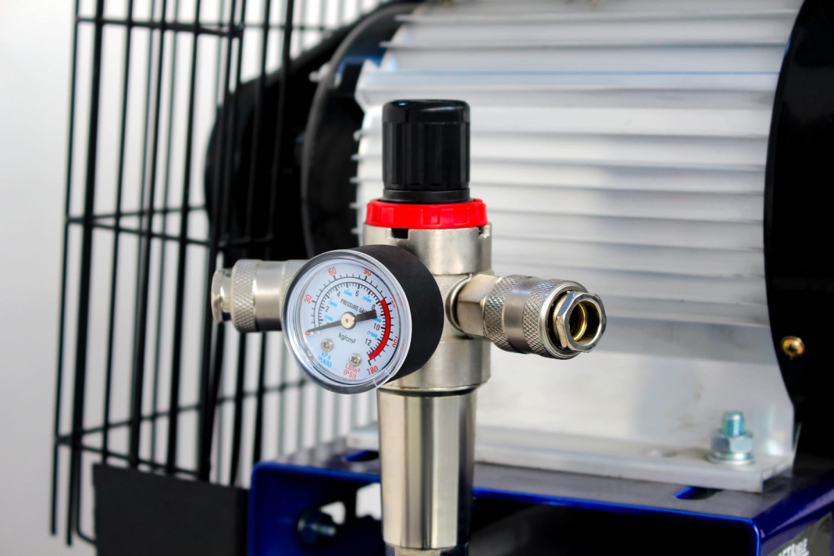 ФОТО КАРТИНКИ ЗОБРАЖЕННЯ KOMPRESOR OLEJOWY 100L 2800W NIEBIESKI KD4058 РОЗДРІБ ОПТ ГУРТ ГУРТОМ ОПТОМ! З ЄВРОПИ! ЯКІСТЬ! Купити Львів Характеристики Ціна Оплата Доставка "БОГОДАР" ІНТЕРНЕТ-МАГАЗИН Огляд Рейтинг Порівняння Як вибрати Якісний