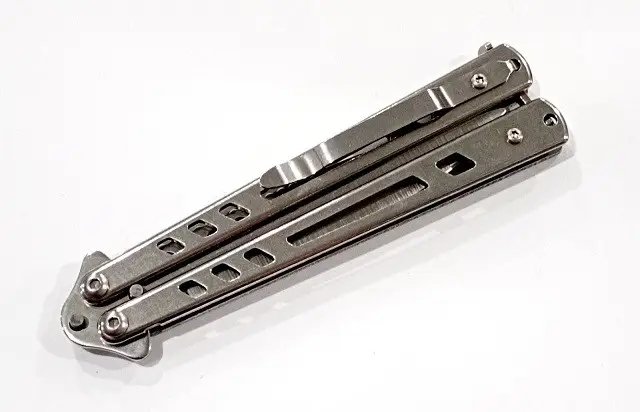 ФОТО КАРТИНКИ ЗОБРАЖЕННЯ Ніж метелик A1004/ Silver РОЗДРІБ ОПТ ГУРТ ГУРТОМ ОПТОМ! З ЄВРОПИ! ЯКІСТЬ! Купити Львів Характеристики Ціна Оплата Доставка "БОГОДАР" ІНТЕРНЕТ-МАГАЗИН Огляд Рейтинг Порівняння Як вибрати Якісний