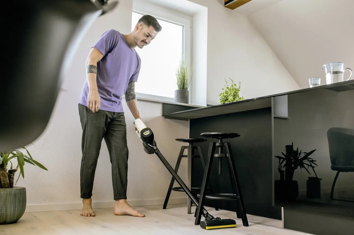 ФОТО КАРТИНКИ ЗОБРАЖЕННЯ Акумуляторний пилосос KARCHER VC 4 Cordless myHome 21.6 В, 0.65 л, до 30 хв роботи РОЗДРІБ ОПТ ГУРТ ГУРТОМ ОПТОМ! З ЄВРОПИ! ЯКІСТЬ! Купити Львів Характеристики Ціна Оплата Доставка "БОГОДАР" ІНТЕРНЕТ-МАГАЗИН Огляд Рейтинг Порівняння Як вибрати Якісний