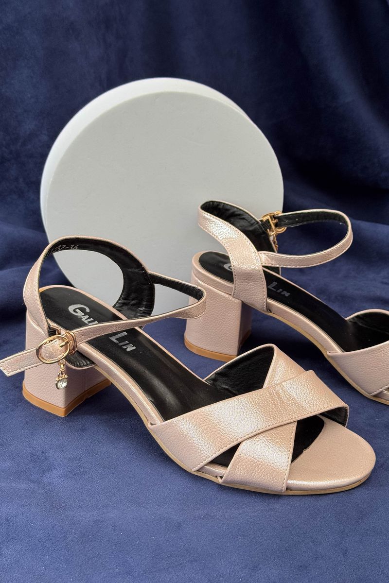 ФОТО КАРТИНКИ ЗОБРАЖЕННЯ Босоніжки жіночі Gallop Lin 243RE237 39 Пудровий РОЗДРІБ ОПТ ГУРТ ГУРТОМ ОПТОМ! З ЄВРОПИ! ЯКІСТЬ! Купити Львів Характеристики Ціна Оплата Доставка "БОГОДАР" ІНТЕРНЕТ-МАГАЗИН Огляд Рейтинг Порівняння Як вибрати Якісний